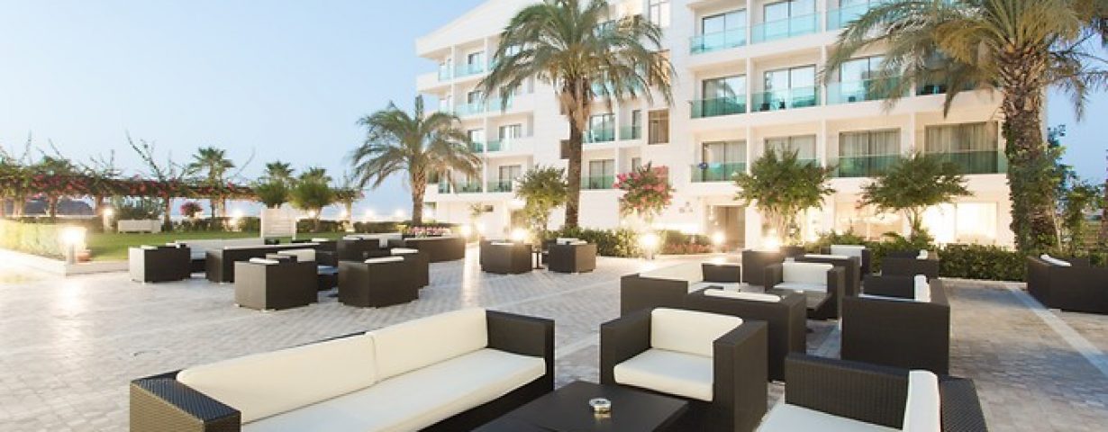 Club-Hotel-Falcon-Genel-141855