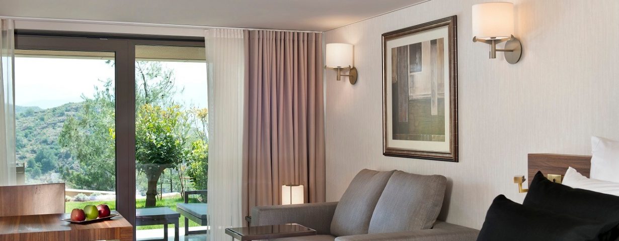D-Hotel_Maris_Superior_Mountain_View_Room_jpeg